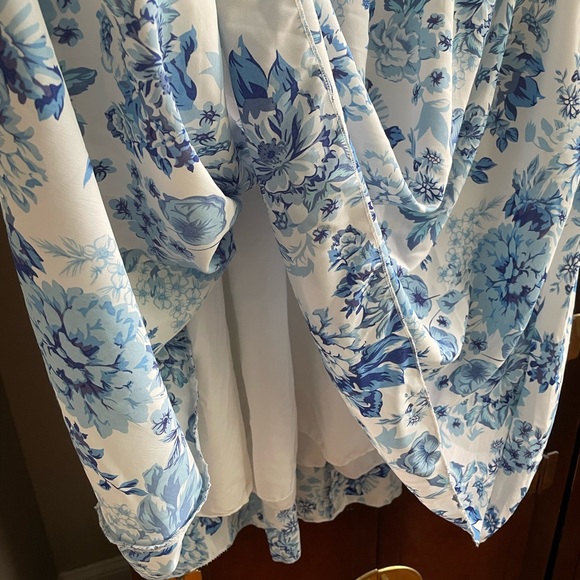 Blue Floral Wrap Front Dress - Size 16-18 - Picture 4 of 5